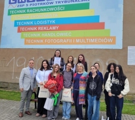 d798da8b-f87b-4a0b-9368-5fa08825b4af